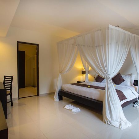 The Yubi Boutique Villas Seminyak - Chse Certified Экстерьер фото