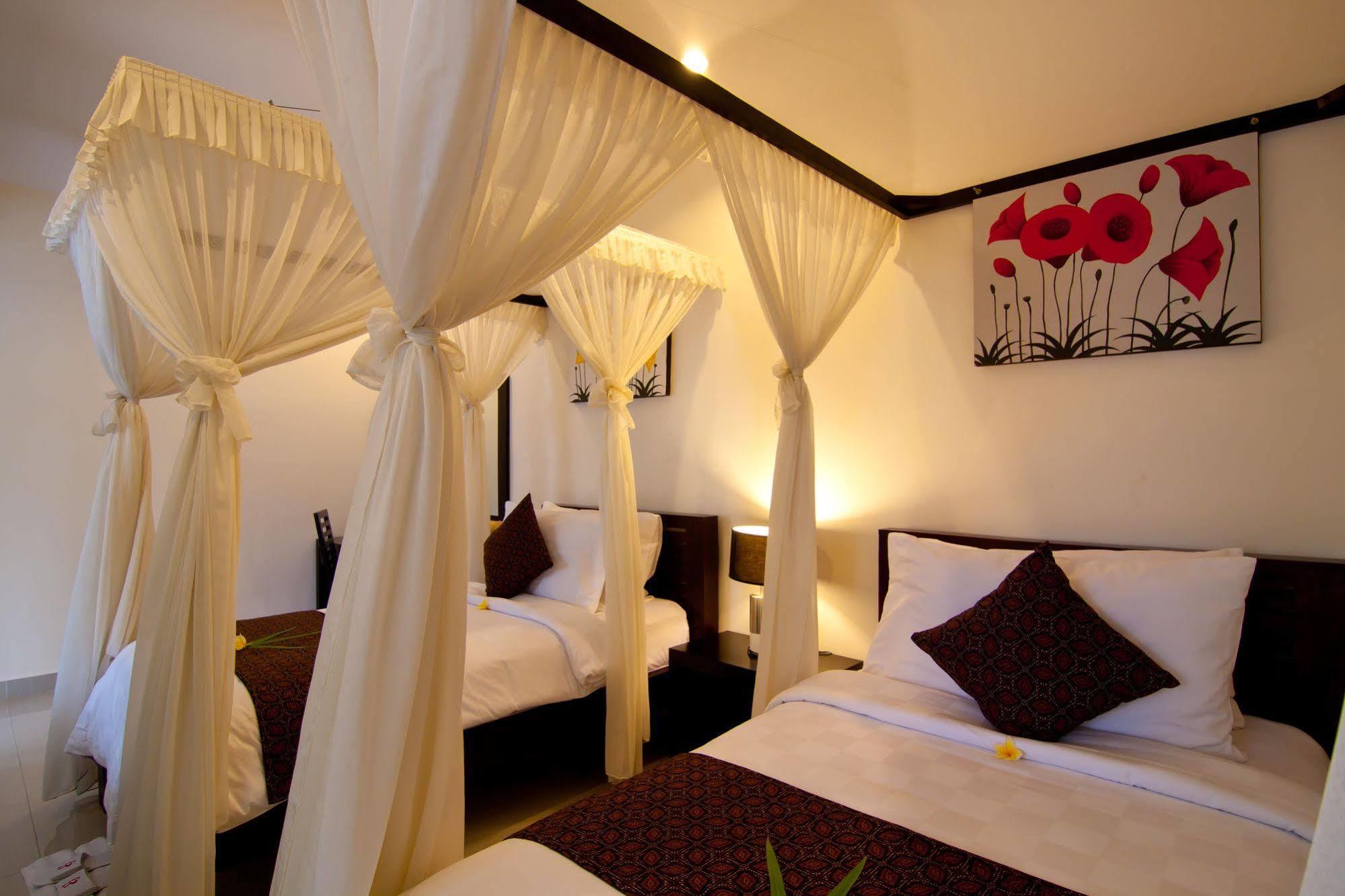 The Yubi Boutique Villas Seminyak - Chse Certified Экстерьер фото